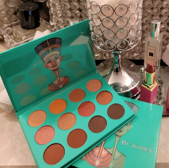 𝅺JUVIA’S PLACE Nubian Eyeshadow Palette - Picture 5 of 5